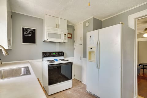 Apartment (1 Bedroom) | Interior