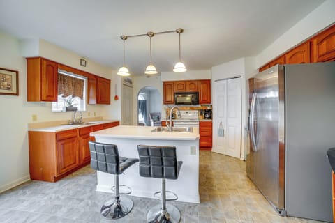 House (5 Bedrooms) | Interior