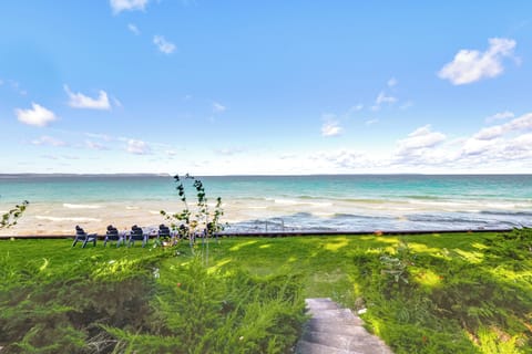 House (6 Bedrooms) | Interior