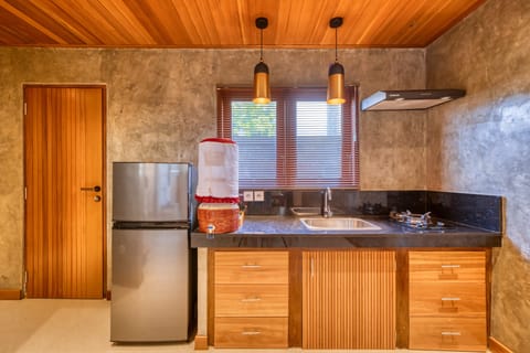 Family Suite | Private kitchen | Electric kettle