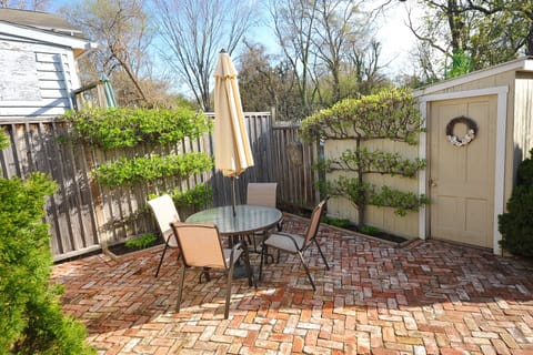 Outdoor seating area just off the kitchen. 