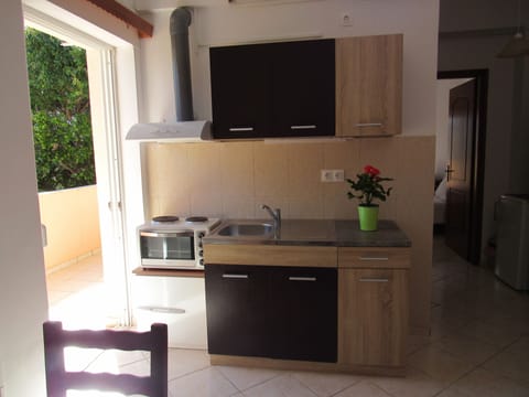 Junior Apartment | Hypo-allergenic bedding, desk, soundproofing, free WiFi