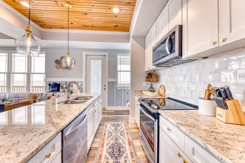 Fully stocked kitchen