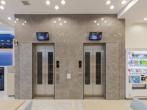 Elevator