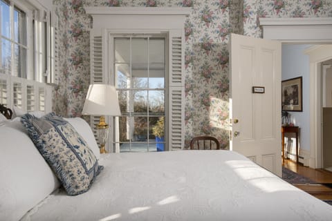 Normandy Room | Iron/ironing board, WiFi (free), individually furnished, bed sheets
