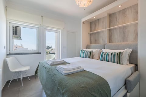 A cozy and inviting space with a neutral color palette, perfect for a relaxing sleep #cozy #relax #portugal #parede #cascais