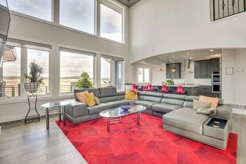Monument Vacation Rental | 4BR | 3.5BA | 5,000 Sq Ft | Stairs to Access