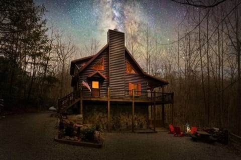Life needs more starry lights and bonfire nights.