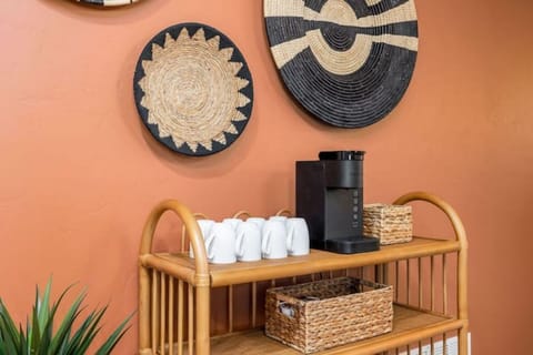 keurig coffee bar everything supplied