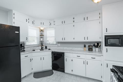 The kitchen contains everything you need to cook meals to save on dining out!