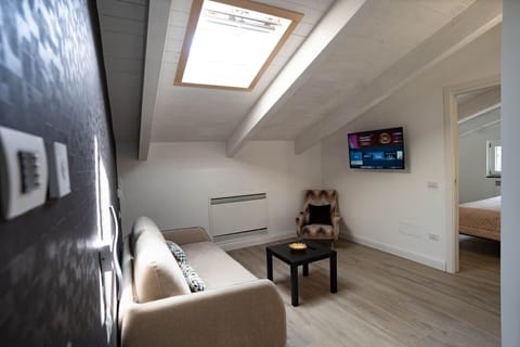 Deluxe Quadruple Room | Egyptian cotton sheets, premium bedding, minibar, in-room safe