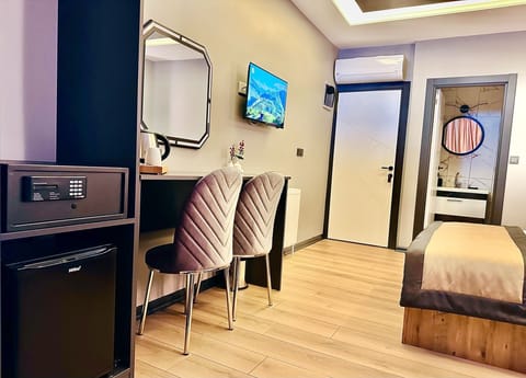 Superior Triple Room | Premium bedding, minibar, in-room safe, desk