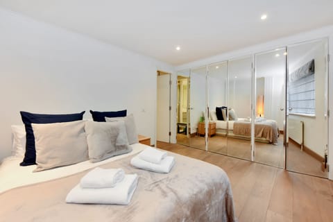 Superior Apartment | 2 bedrooms, Egyptian cotton sheets, premium bedding