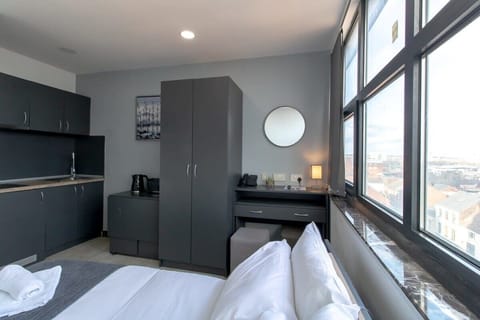 Bedroom (Studio)