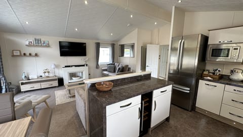 Luxury Mobile Home | Private kitchen
