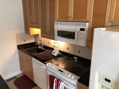 Indoors, Microwave, Oven, Sink, Kitchen