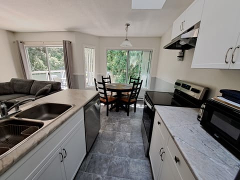 Kitchen and dining area