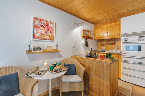 Family House, Multiple Bedrooms (Rustico Stock with free WiFi) | Private kitchen | Fridge, oven, stovetop, coffee/tea maker