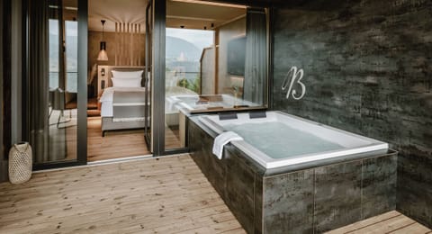 Minibar, in-room safe, blackout drapes, travel crib