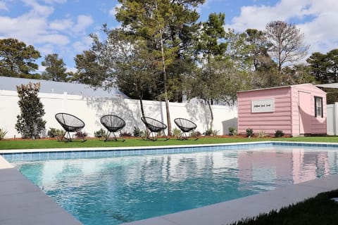 Beautiful 26x14 heated play pool with sun ledge