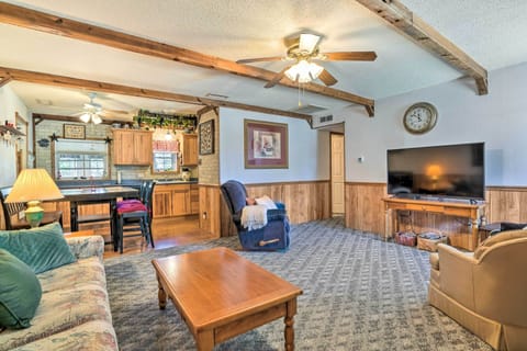 Ingram Vacation Rental | 3BR | 2BA | 1 Step to Enter | 1,600 Sq Ft