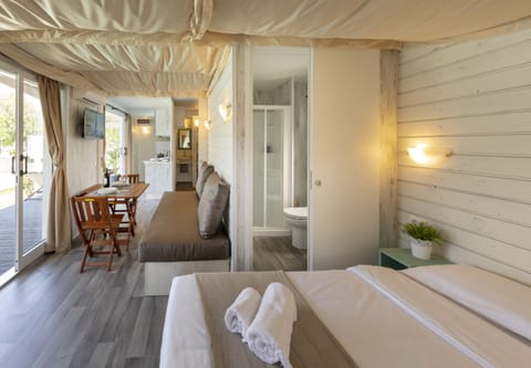 Suite, 2 Bathrooms | 2 bedrooms, in-room safe, individually furnished, laptop workspace