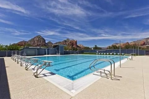 Sedona Community Pool is a 1.5-2 mile walk/drive from Hiker's Haven