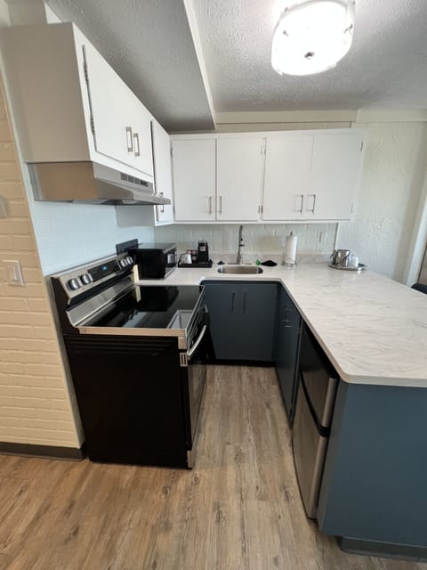 Beach View Balcony Junior Suite | Blackout drapes, iron/ironing board, free WiFi, bed sheets