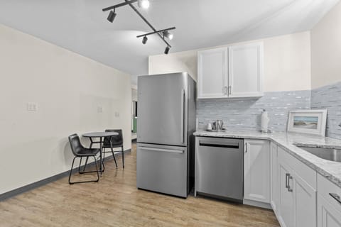 Beach View Veranda Studio Suite | Private kitchen | Microwave, coffee/tea maker, freezer