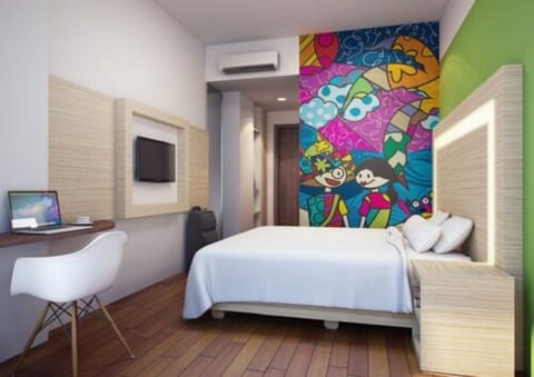 Standard Double or Twin Room | In-room safe, desk, soundproofing, WiFi (free)