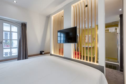 Double Room | Premium bedding, desk, laptop workspace, blackout drapes