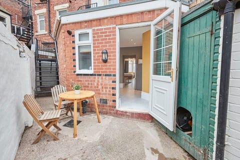 Northville Arrifana, Whitley Bay - Host & Stay