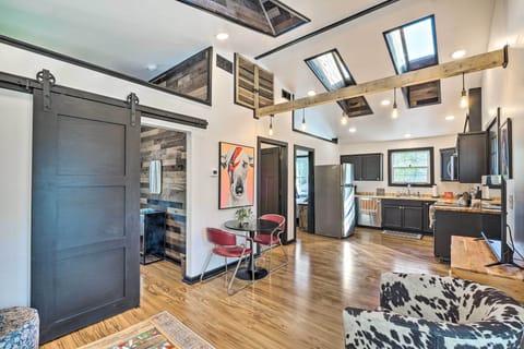 Apartment (2 Bedrooms) | Front of property