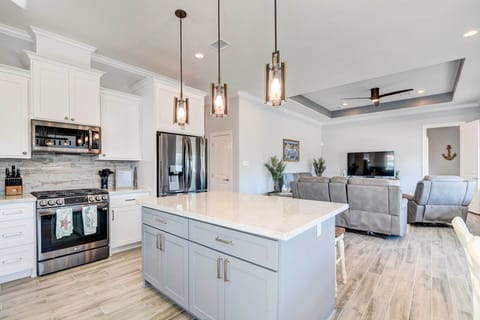 House (4 Bedrooms) | Interior