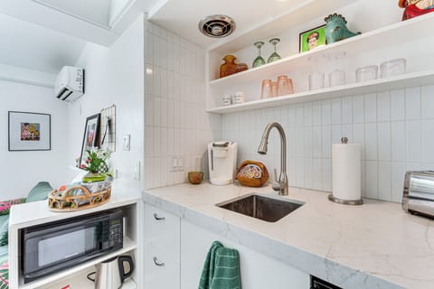 Apartment (0 Bedroom) | Interior