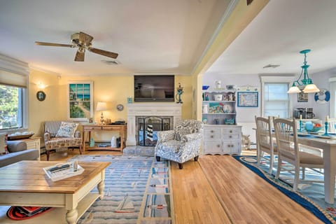House (5 Bedrooms) | Interior