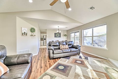 House (3 Bedrooms) | Front of property