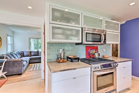 House (2 Bedrooms) | Interior