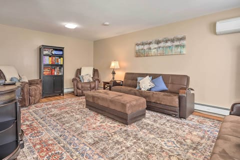 House (2 Bedrooms) | Interior