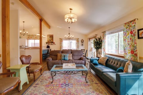 House (3 Bedrooms) | Interior