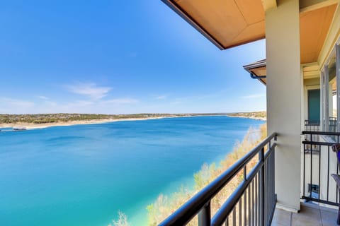 Apartment (3 Bedrooms) | Front of property
