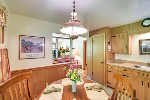 Cottage (2 Bedrooms) | Interior