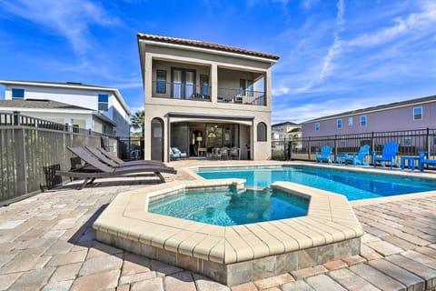 House (5 Bedrooms) | Interior