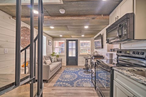 House (1 Bedroom) | Interior