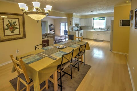 House (5 Bedrooms) | Interior