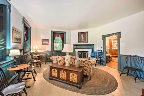 House (4 Bedrooms) | Interior