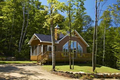 Chalet, 2 Bedrooms, Fireplace (La Clairière)