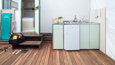 Basic Mobile Home (3 Adults + 2 Children) | Private kitchenette | Full-size fridge, stovetop, highchair, cookware/dishes/utensils