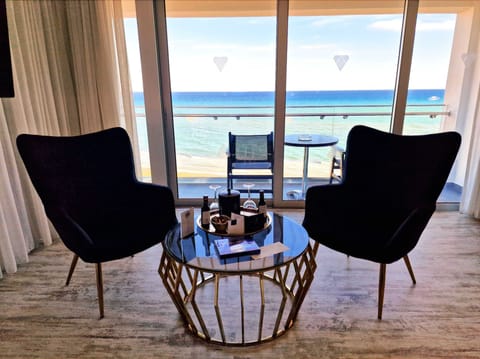 Junior Suite, 1 King Bed, Balcony, Sea View (Executive) | Premium bedding, minibar, in-room safe, individually furnished