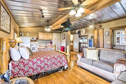 Apartment (0 Bedroom) | Interior